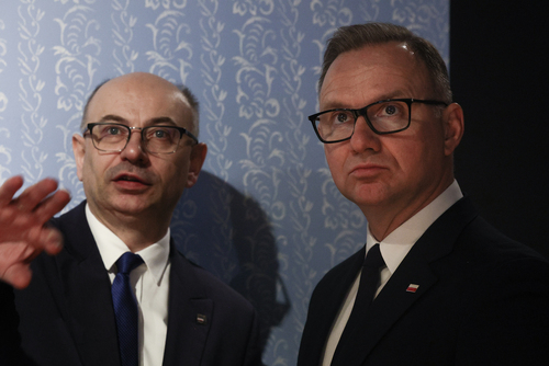 10. rocznica otwarcia Muzeum Polaków Ratujących Żydów im. Rodziny Ulmów w Markowej – 17 marca 2026. Na zdj. od lewej zastępca prezesa IPN dr Mateusz Szpytma, były Prezydent RP Andrzej Duda. Fot. Sławek Kasper (IPN)