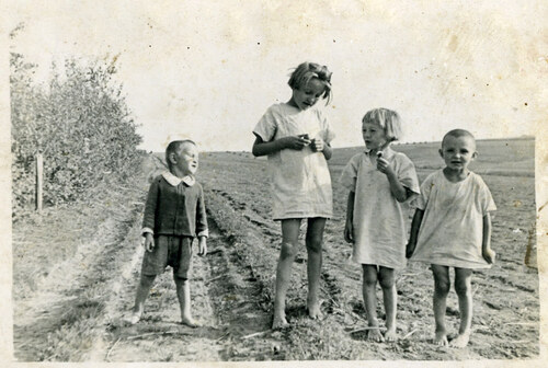 Od lewej: Franuś, Stasia, Basia i Władzio Ulmowie (ze zbiorów krewnych rodziny Ulmów)