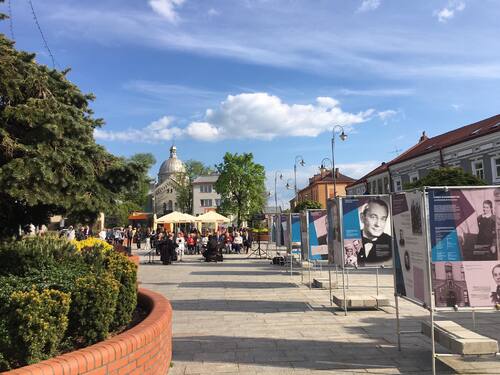 Otwarcie wystawy o Polakach ratujących Żydów w czasie II wojny światowej – Lubaczów, 12 maja 2023. Fot. Anna Hanus