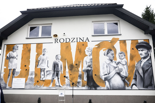 Dworzec PKP w Łańcucie otrzymał imię Rodziny Ulmów. 30 sierpnia 2023. Fot. Sławek Kasper (IPN)