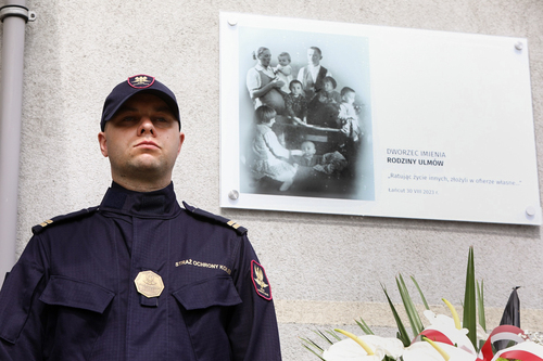 Dworzec PKP w Łańcucie otrzymał imię Rodziny Ulmów. 30 sierpnia 2023. Fot. Sławek Kasper (IPN)