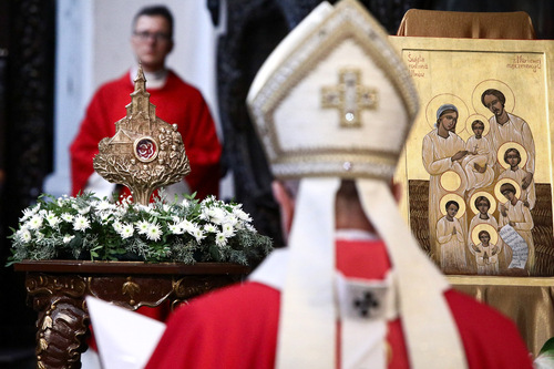 Msza św. w Archikatedrze Oliwskiej, inaugurująca peregrynację relikwii błogosławionej rodziny Ulmów w archidiecezji gdańskiej – 4 lutego 2024. Fot. Sławek Kasper (IPN)