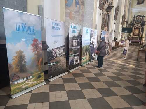Prezentacja wystawy „Błogosławieni Ulmowie z Markowej” w diecezjach płockiej i łowickiej oraz archidiecezji łódzkiej